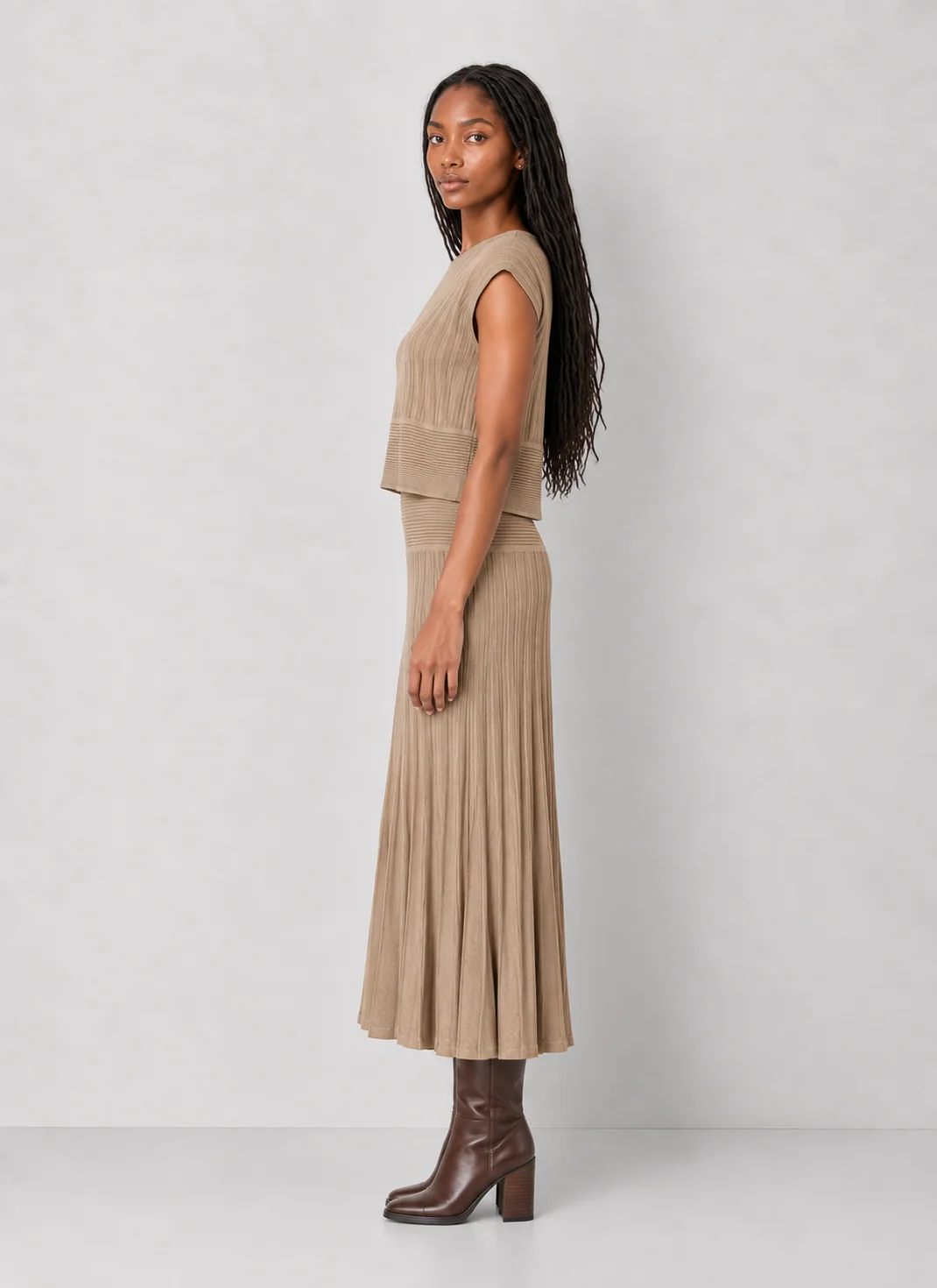 Elan Tessa Ribbed Knit Dress