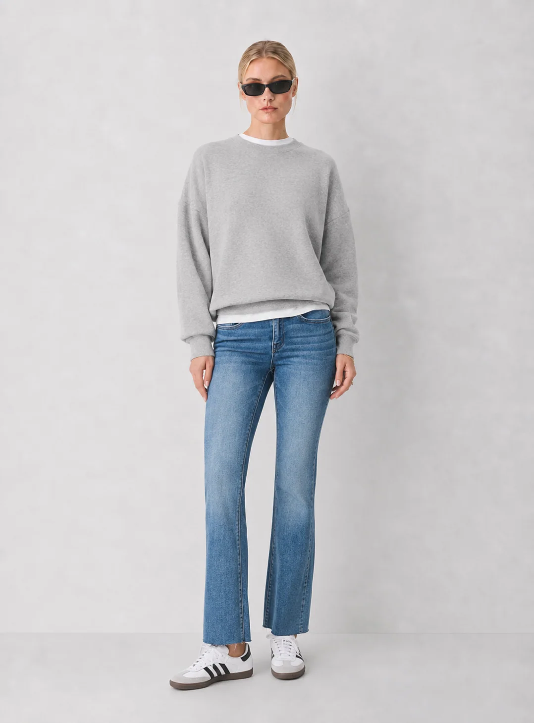 Sari Mid Rise Seamless Waistband Bootcut Jeans