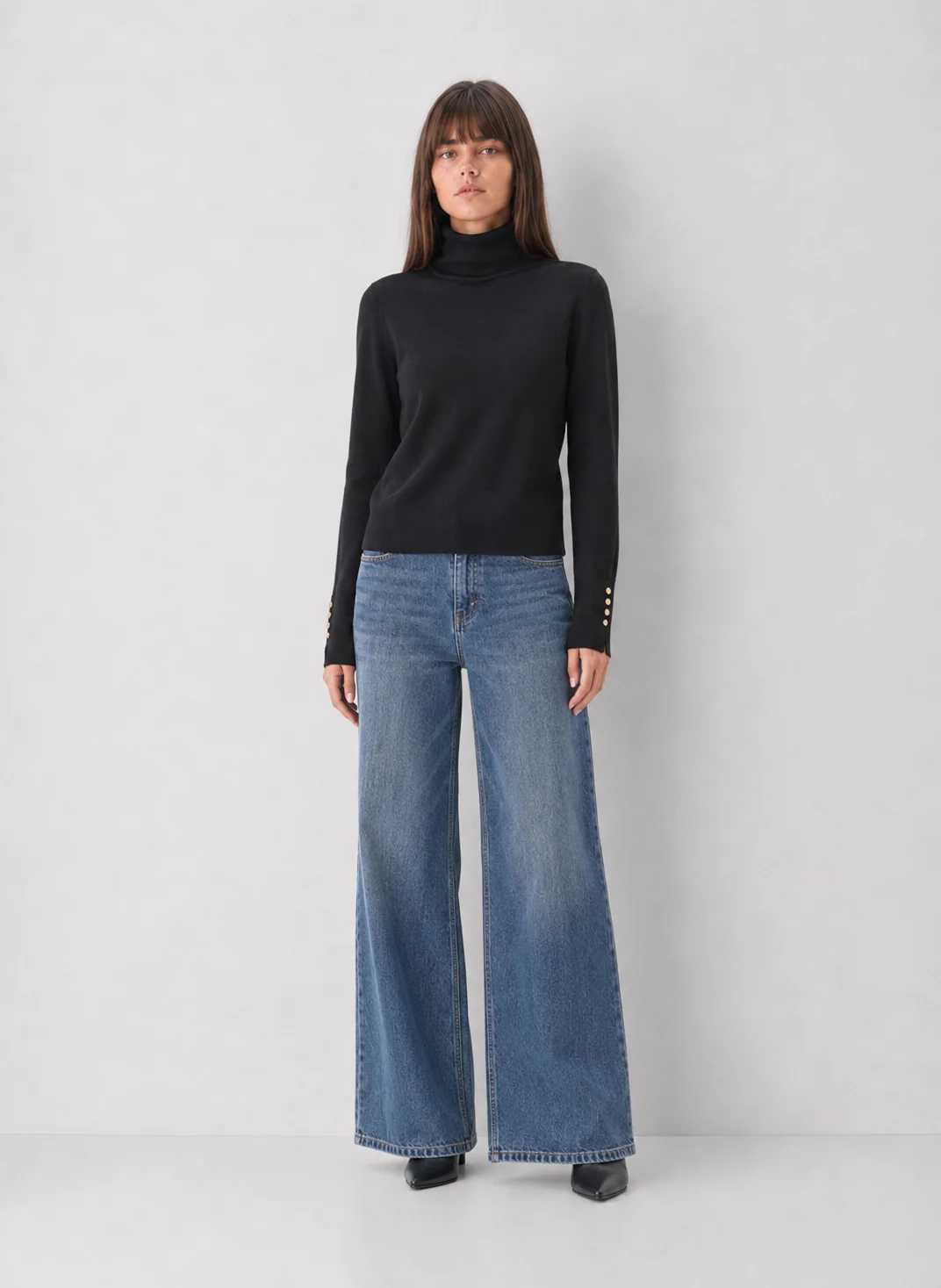 Ribbed Gold-Button Fitted Turtleneck Sweater - kaelova