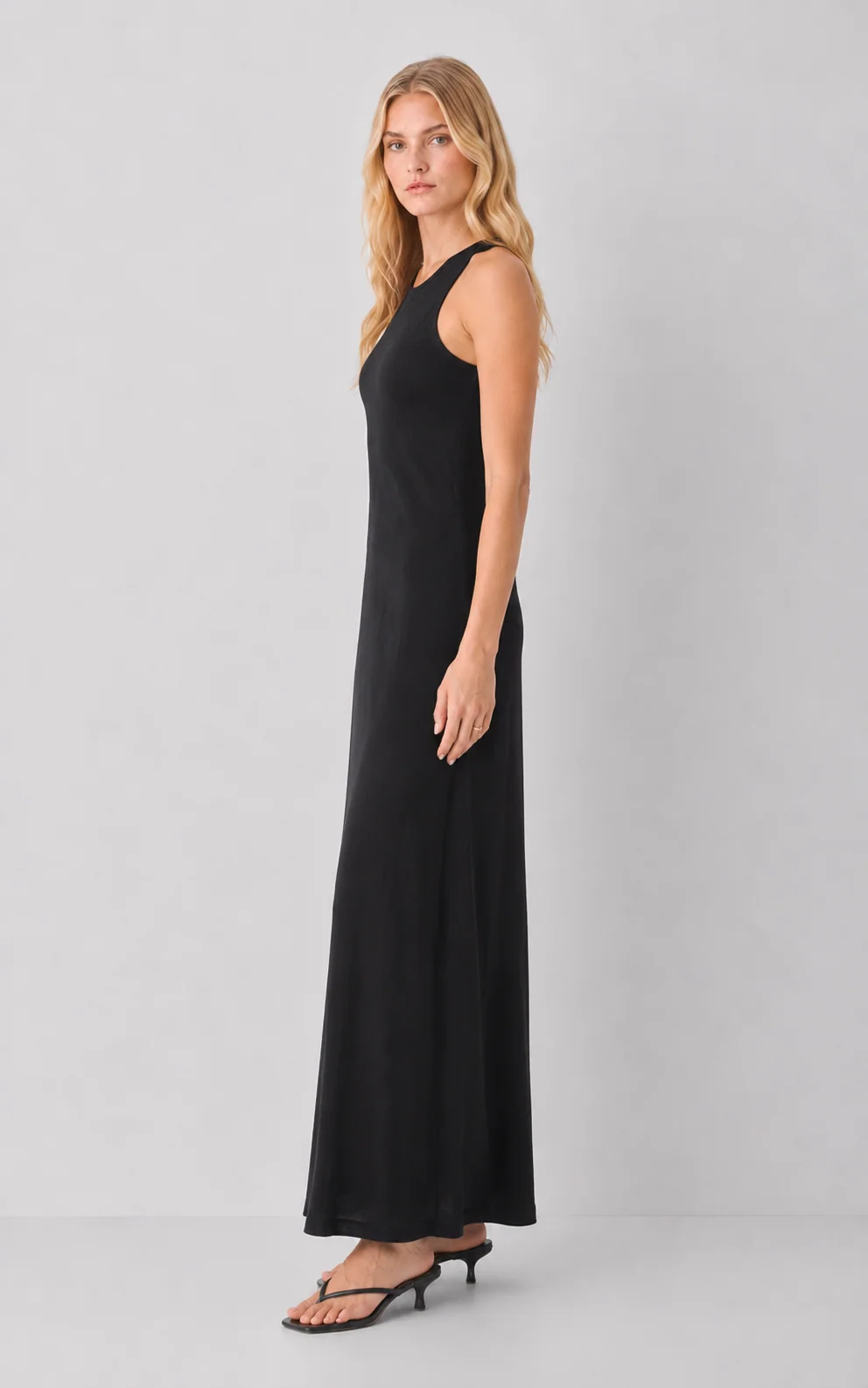 Elan Effortless Maxi Dress