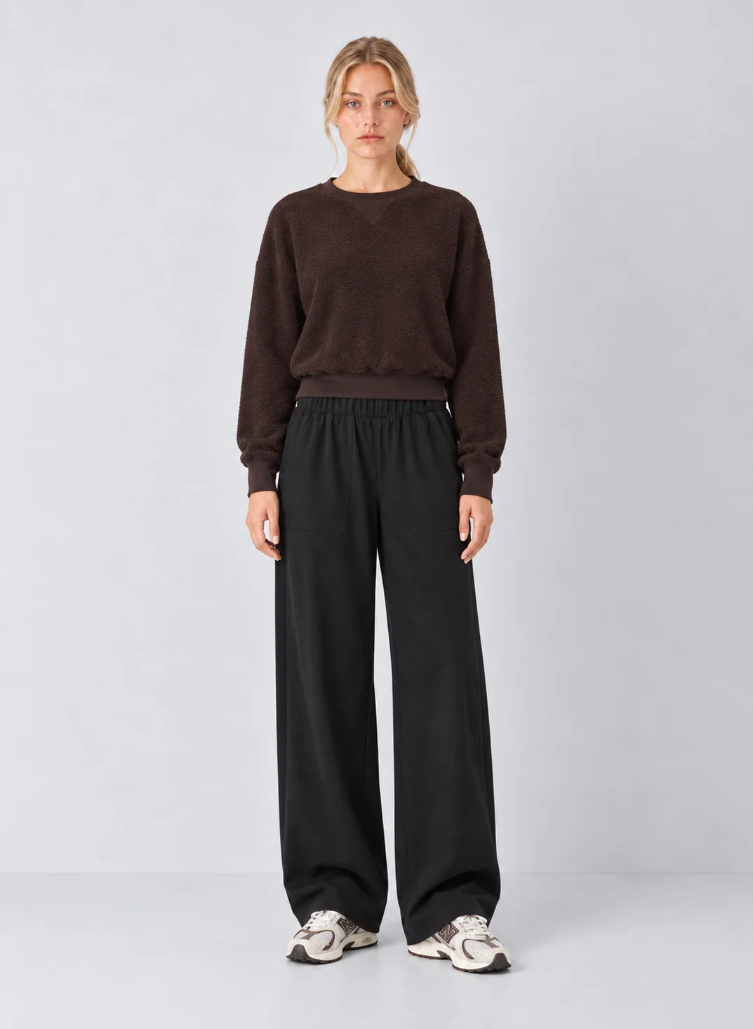 Z Supply Clubhouse Knubby Textured Crewneck Sweatshirt - kaelova